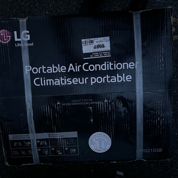 LG portable Air Conditioner - Picture 4 of 4